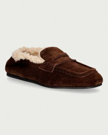 Posa  mocasini pentru femei din piele întoarsă Penny Loafer
