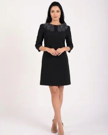 Rochie midi cu broderie la guler