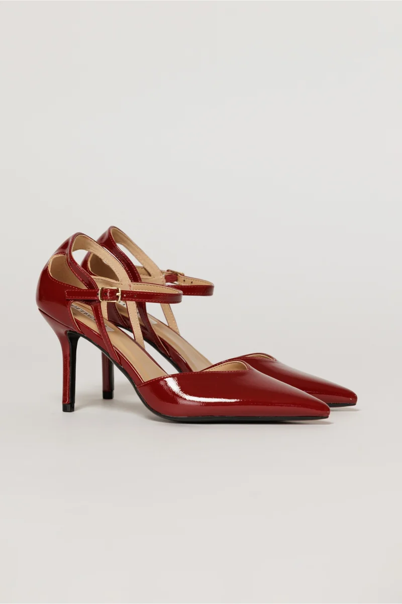 Pantofi eleganti bordo aspect lucios cu bareta si decupaj lateral