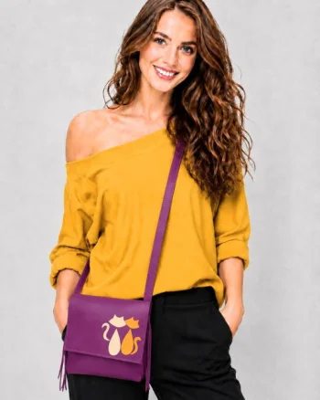 Geanta crossbody handmade, cu pisicute colorate  ,din piele naturala mov