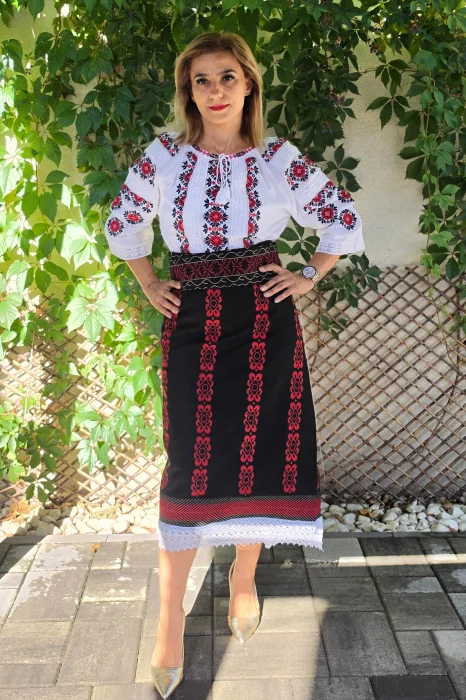 Costum Catrinta si Brau Mioara 18