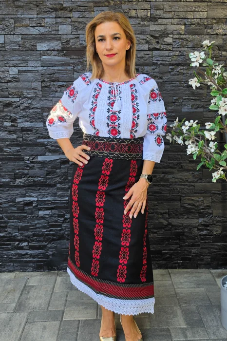 Costum   IE  Catrinta si Brau Mia 3