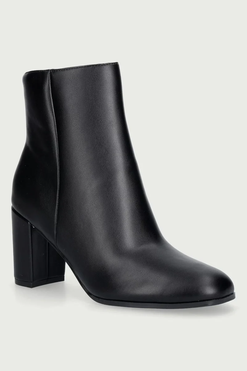 Guess  cizme pentru femei BERKLIE