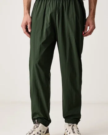 The North Face  pantaloni joggers pentru bărbați Redbox