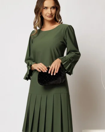 Rochie midi kaki cu croi drept si pliuri la baza fustei