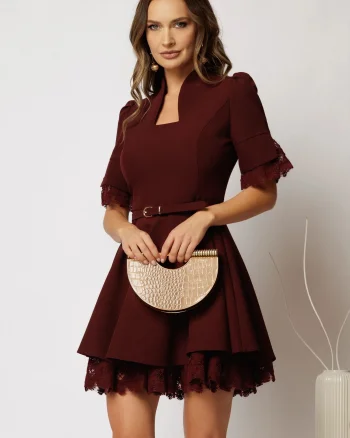 Rochie DY Fashion scurta bordo clos cu dantela la maneci si fusta