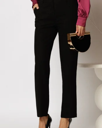 Pantalon dama negru cu croi conic si inchidere cu nasture