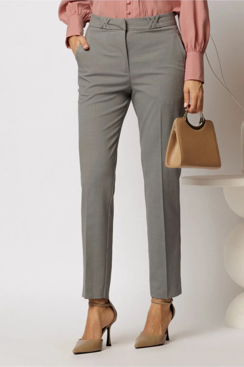 Pantaloni DY Fashion gri cu croi conic si impletituri la talie