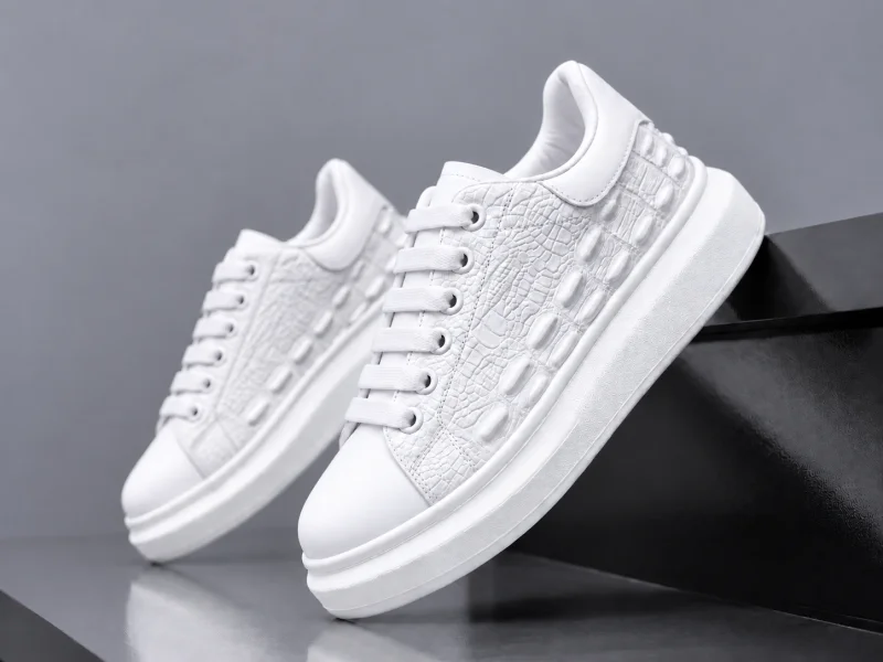 Adidasi barbati casual albi 6627