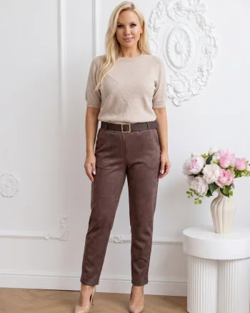 Pantaloni cu aspect catifelat si...