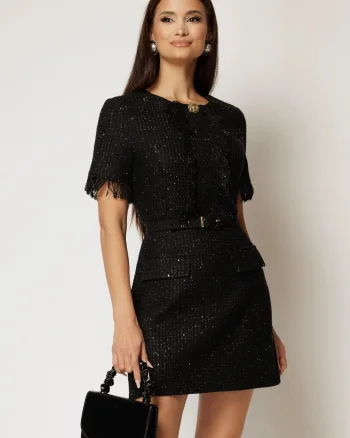 Rochie DY Fashion scurta neagra cu franjuri la maneci si pe bust