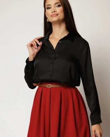 Camasa neagra din satin cu croi larg si inchidere cu nasturi