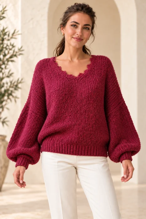 Pulover pufos bordo, oversize cu dantela la decolteu in V si maneci bufante