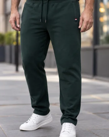 Pantaloni trening barbati, croiala dreapta,cu snur si buzunare, verde inchis Marimi mari