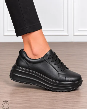 Pantofi damă din piele naturală cu stil urban și finisaje elegante CRL1907 NEGRU