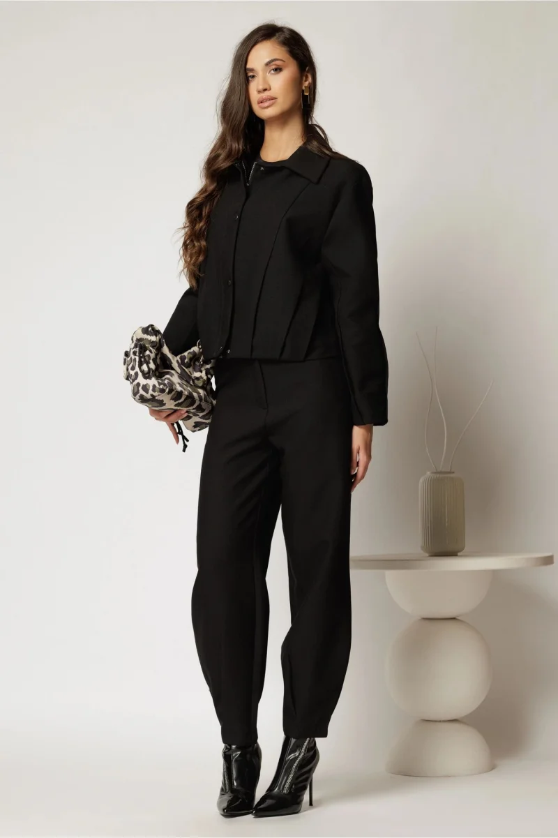 Compleu negru casual format din jacheta si pantaloni