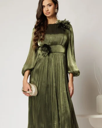 Rochie midi verde fistic din voal peliculizat cu decolteu rotund si detalii ample florale