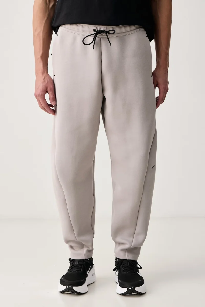 Nike Sportswear  pantaloni de trening pentru bărbați Tech